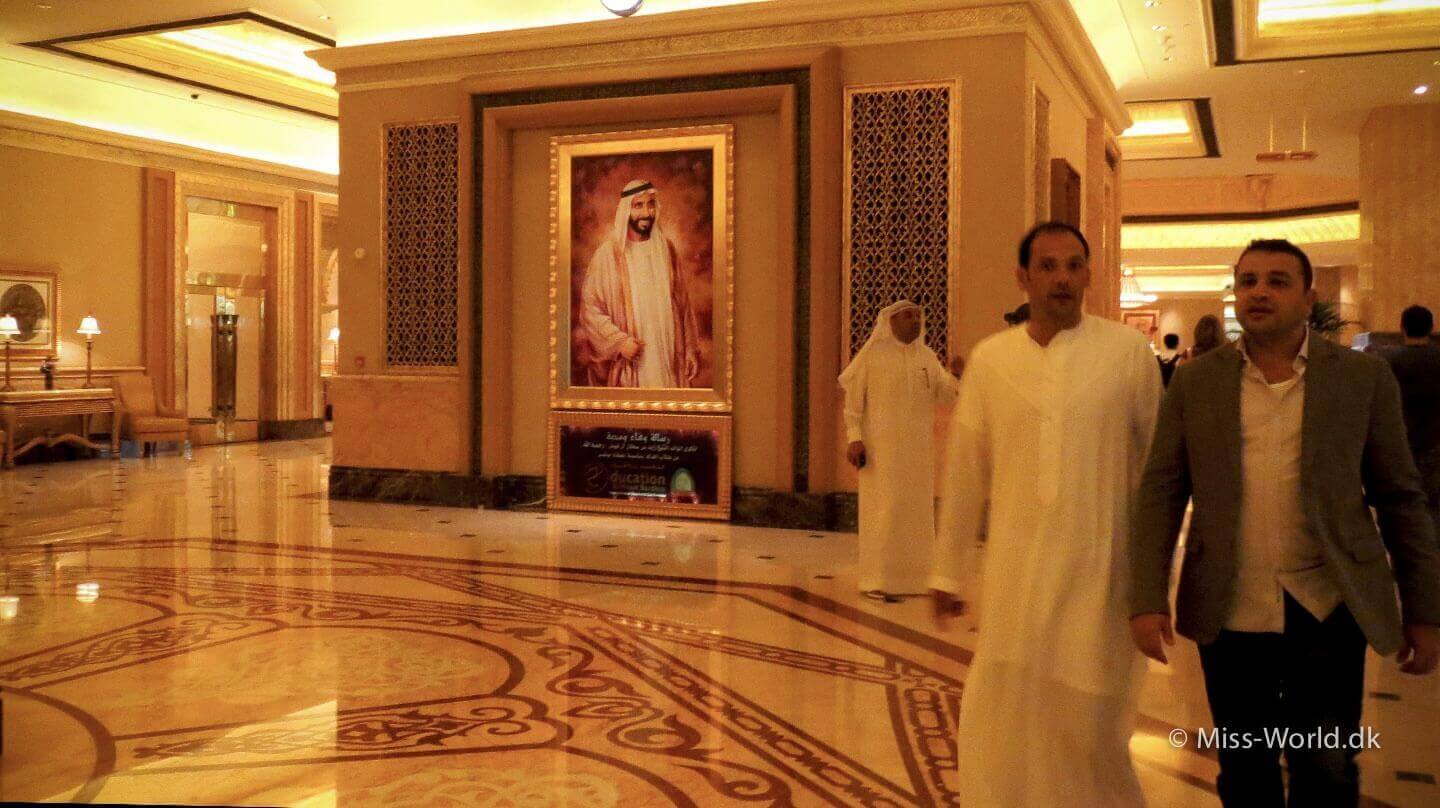 Emirates Palace Hotel Abu Dhabi - Hall