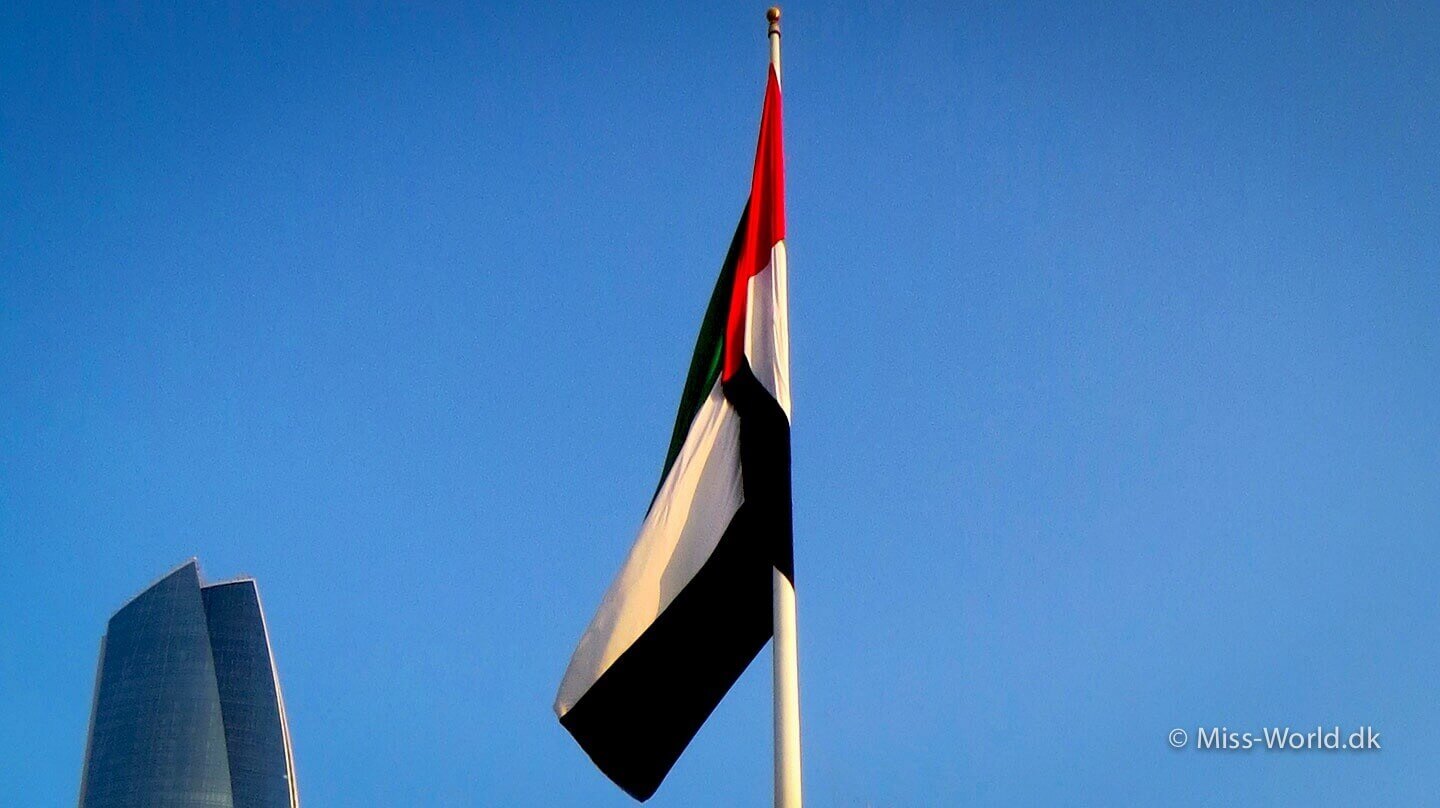 Abu Dhabi flag - Dubai flag 