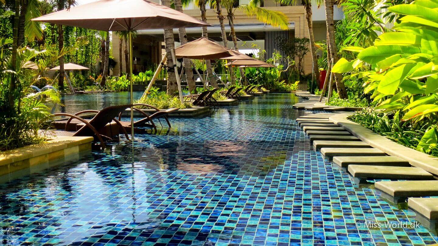 Hotel Swiss-Belresort Watu Jimbar Sanur Bali - Pool area