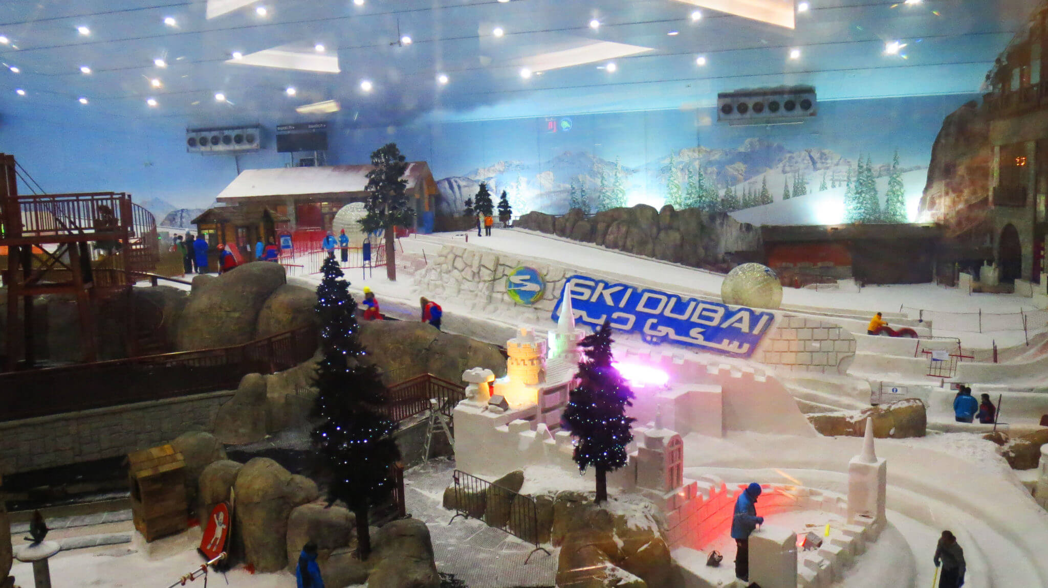 Dubai Mall of the Emirates Ski Dubai